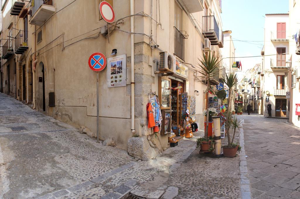 Appartamento Seminario Cefalù Szoba fotó